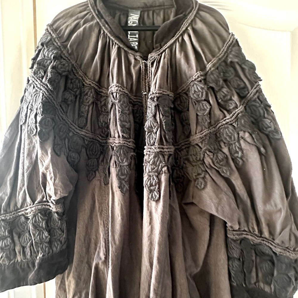 STUNNING OOAK MAGNOLIA PEARL black on black embroidered opera coat🖤🖤